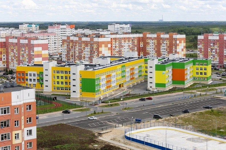 news - Нижневартовская школа, построенная Ханты-Мансийским филиалом